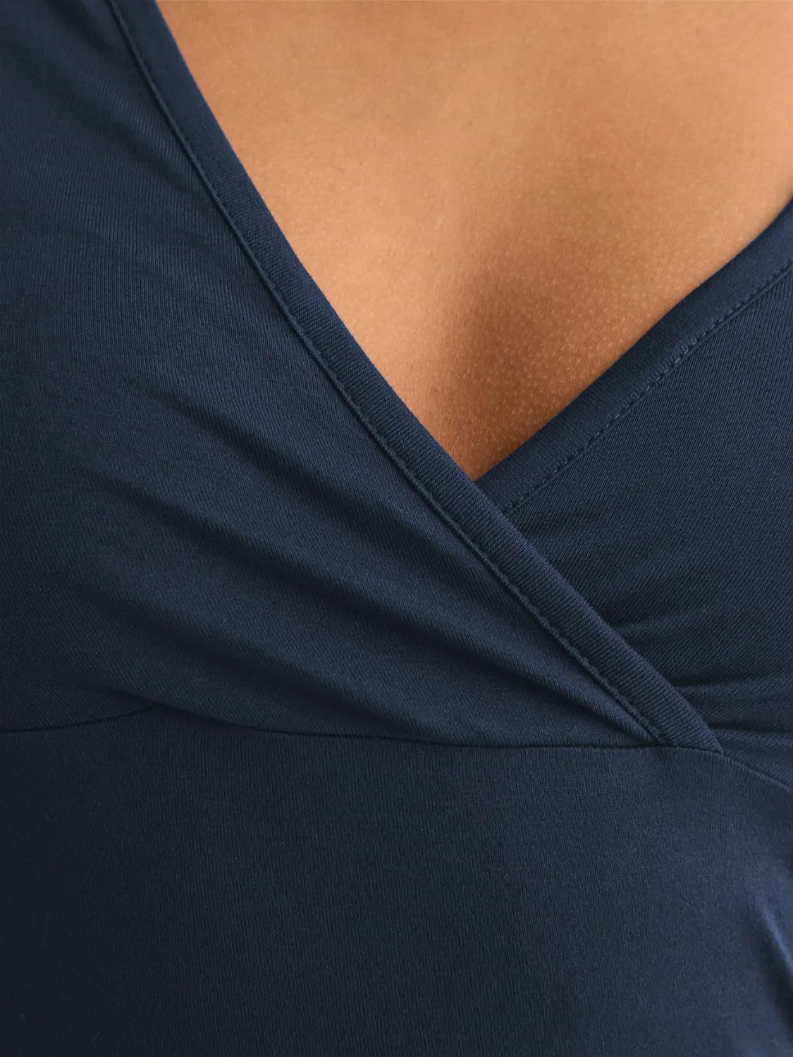 Surplice Short Sleeve T-Shirt - Jatanele