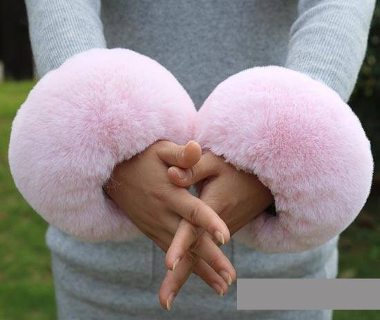 Women’s Luxe Faux Fur Hand Wristband Sleeves – Stylish and Cozy - Jatanele