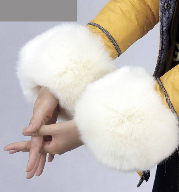 Women’s Luxe Faux Fur Hand Wristband Sleeves – Stylish and Cozy - Jatanele