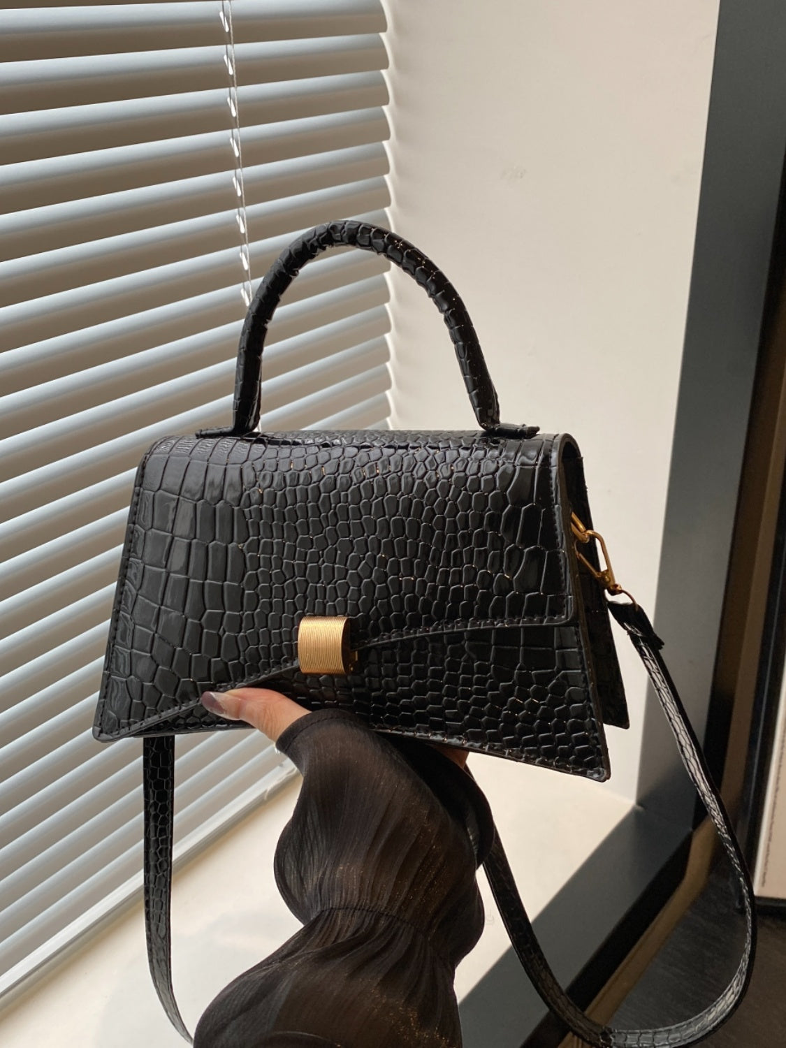 Luxe Classic PU Handbag Trendsi