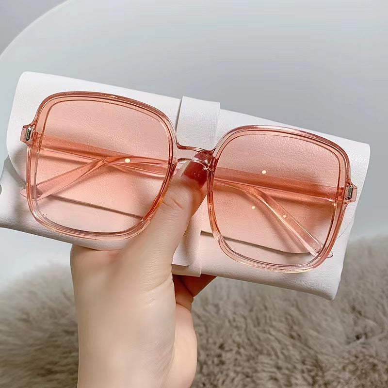 Trendy Oversized Frame Women's Fashion Sunglasses - Jatanele