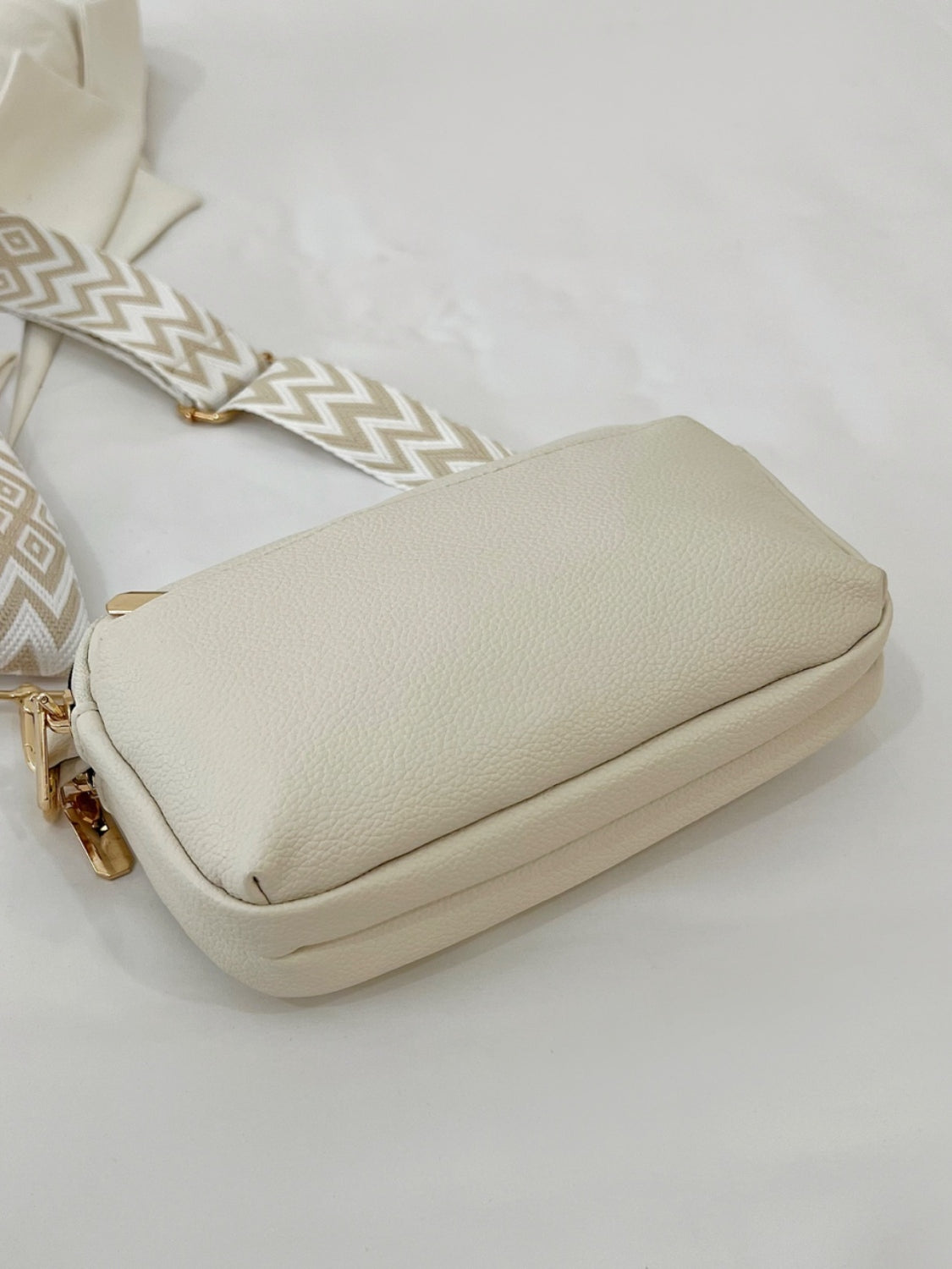 Soleil Single Strap Crossbody Trendsi